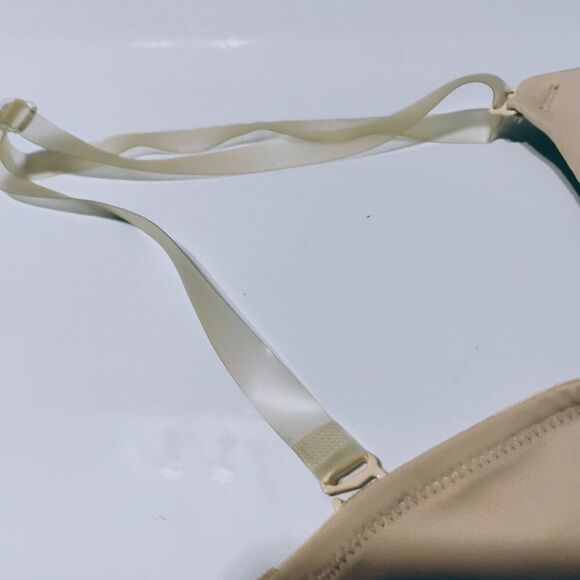 Wacoal T Shirt Bra Convertible Silicone Strap Regular Plunge Racer or Halter 34B - Picture 9 of 15